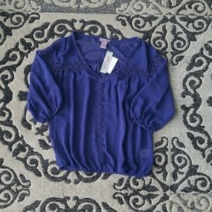 NWT Brand is Ultra Pink:  Purple Blouse. Sz: M